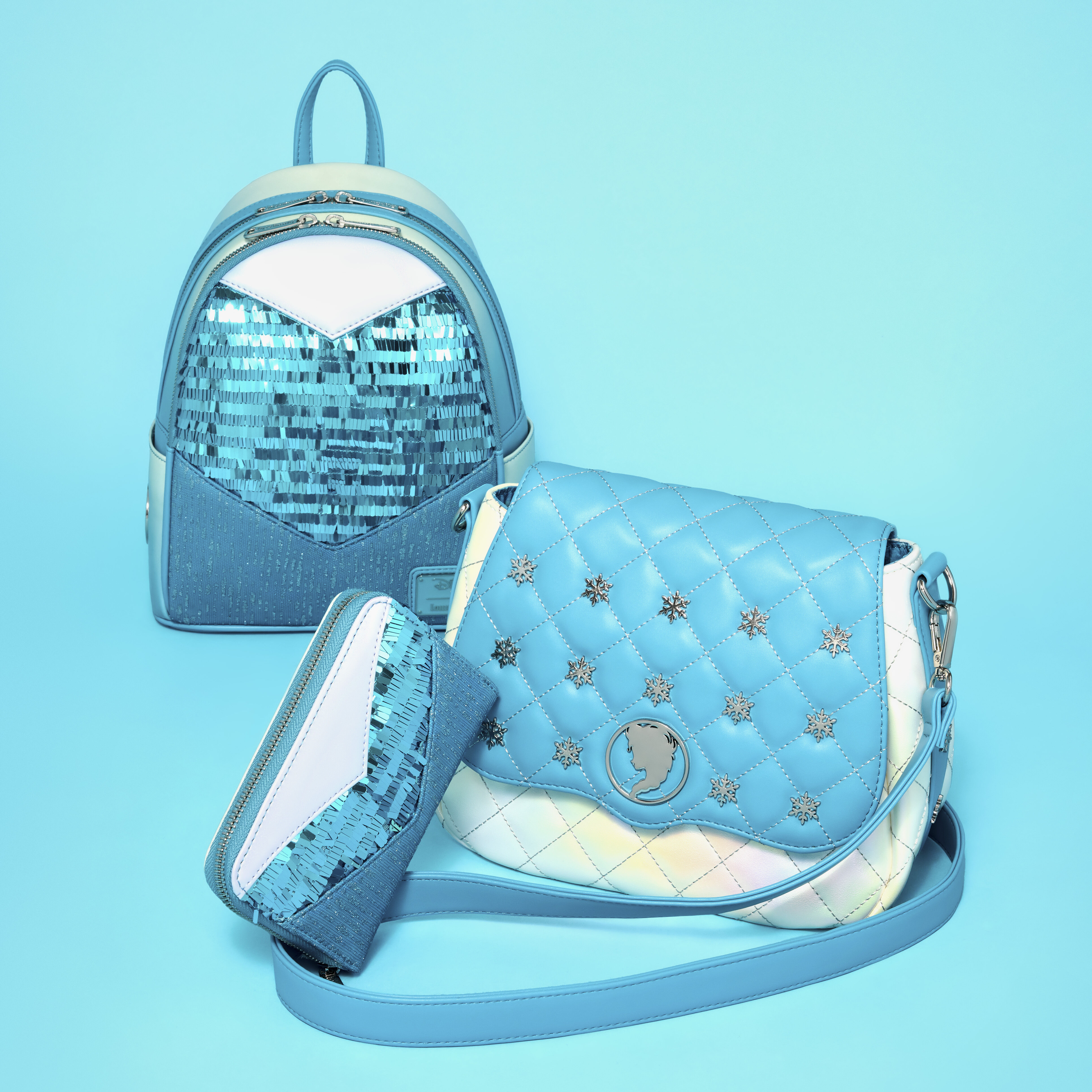 Frozen Elsa Pearlescent Crossbody Bag - Image 3