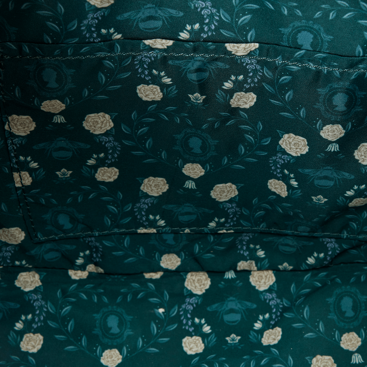 Bridgerton Figural Fan Handbag - Image 8